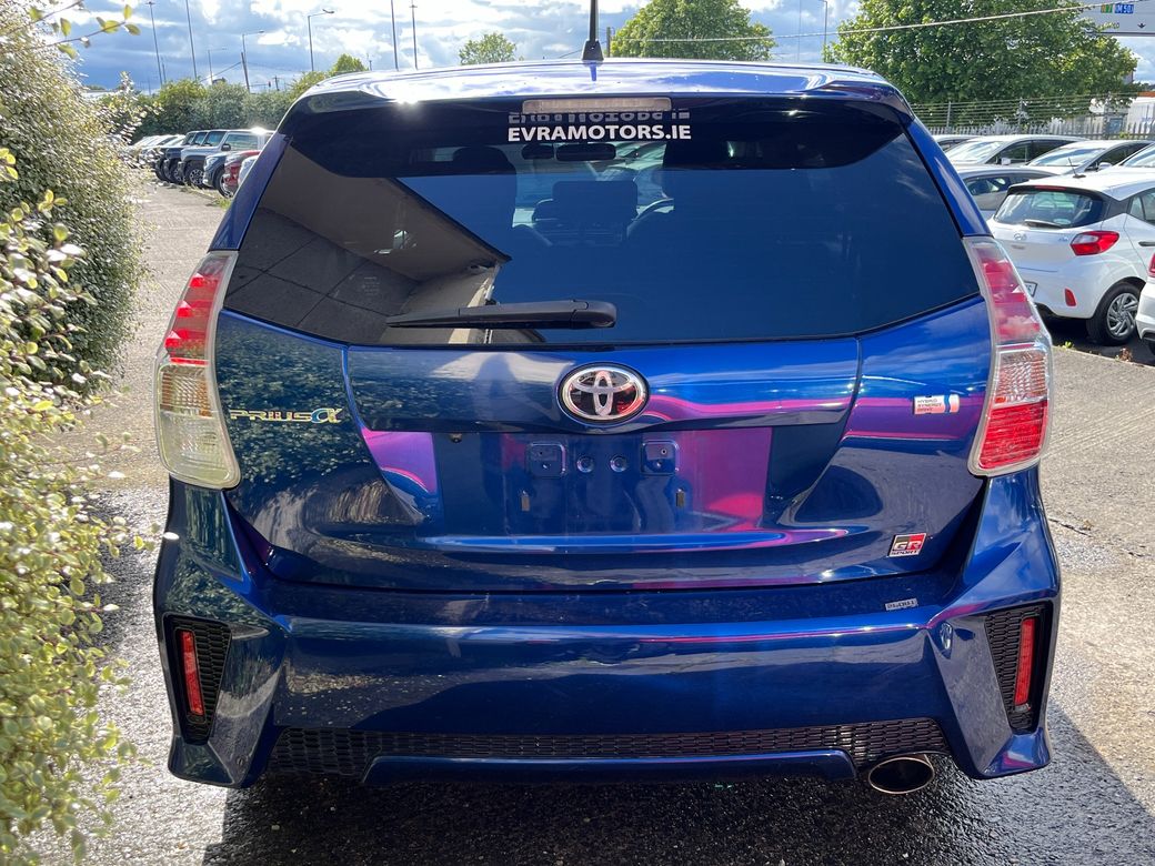 2020 Toyota Prius Alpha