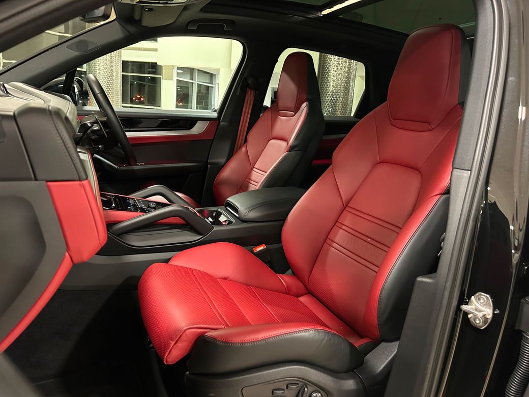 2024 Porsche Cayenne