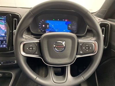 2026 Volvo EX40