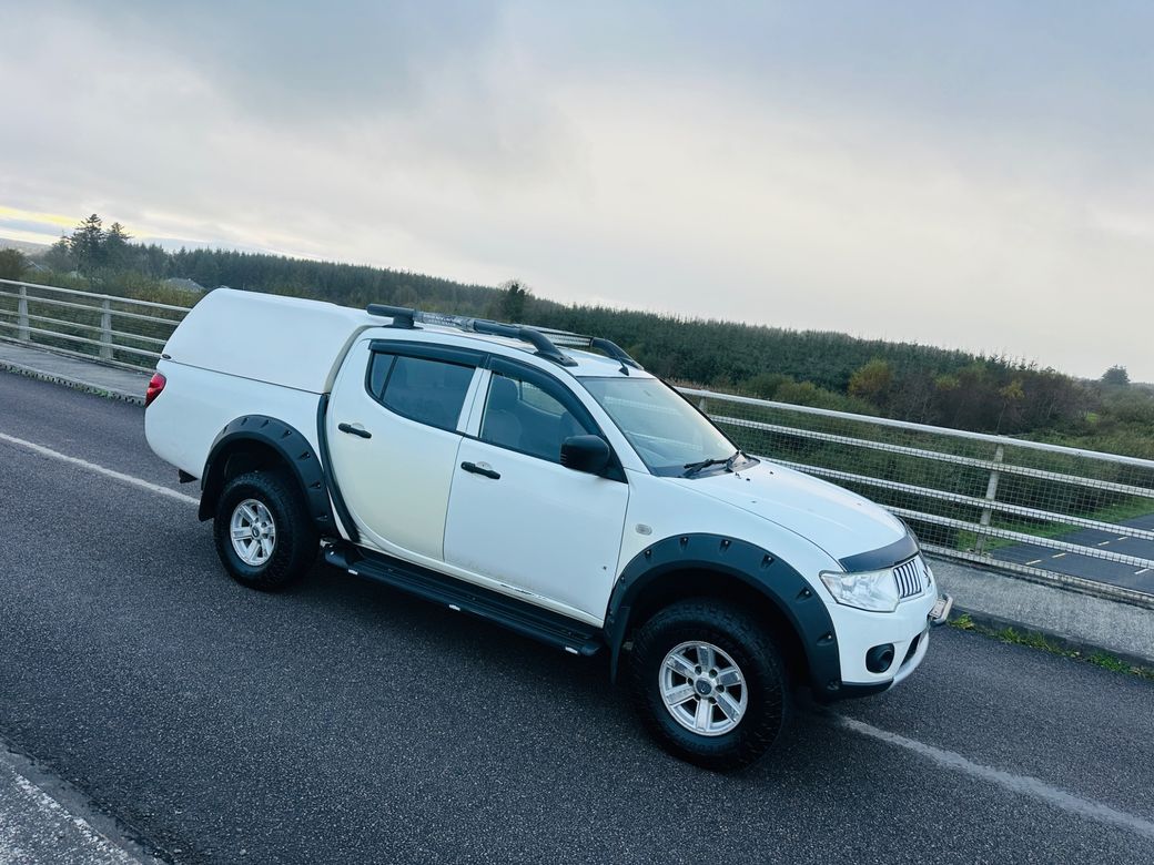 2013 Mitsubishi L200