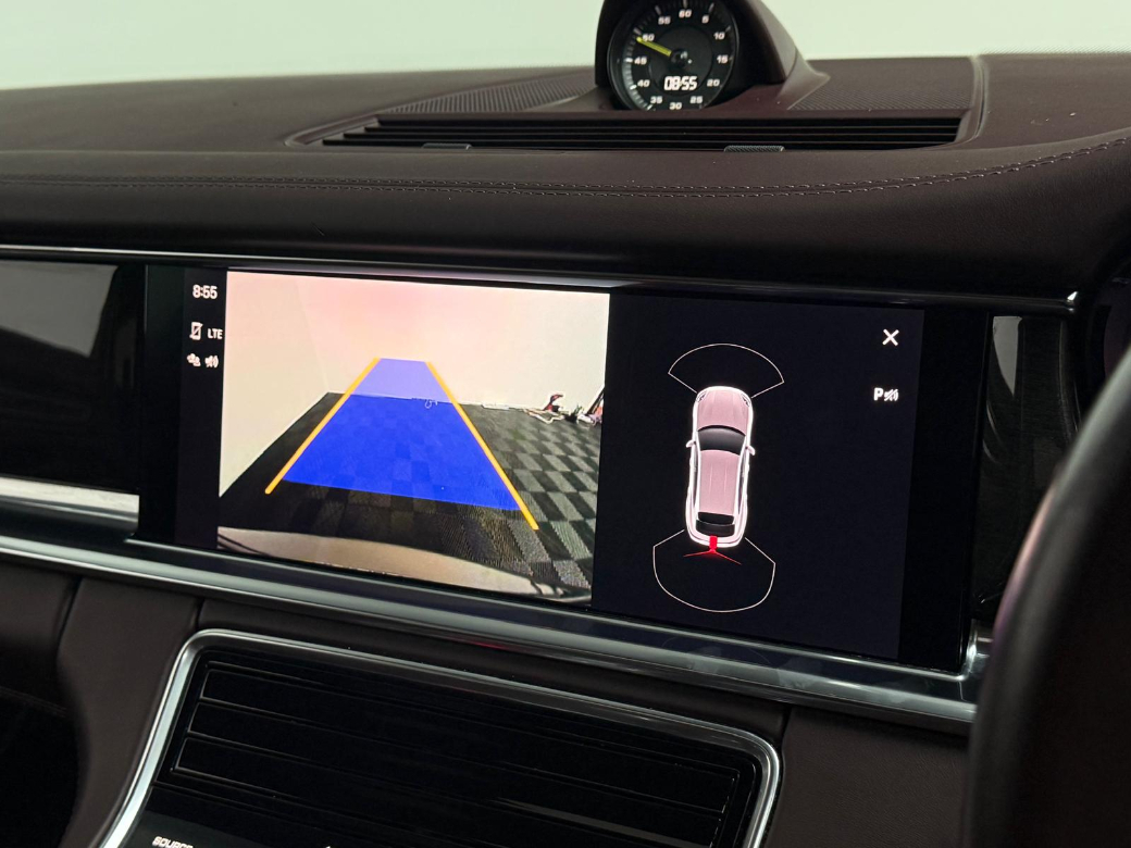2022 Porsche Panamera