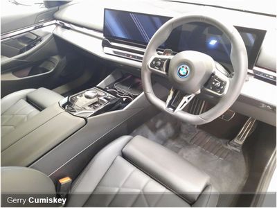 2025 BMW i5