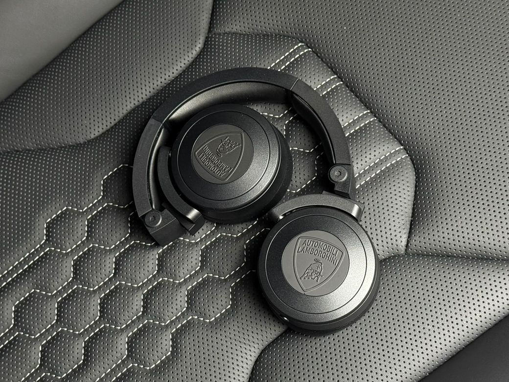 2025 Lamborghini Urus
