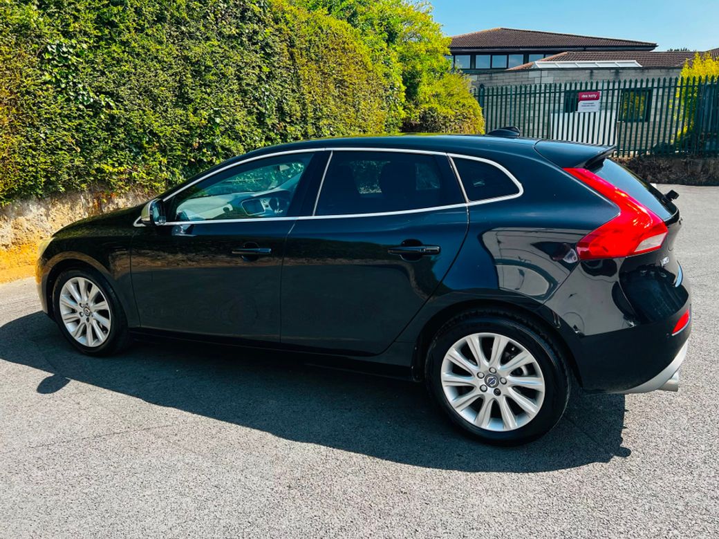 2015 Volvo V40