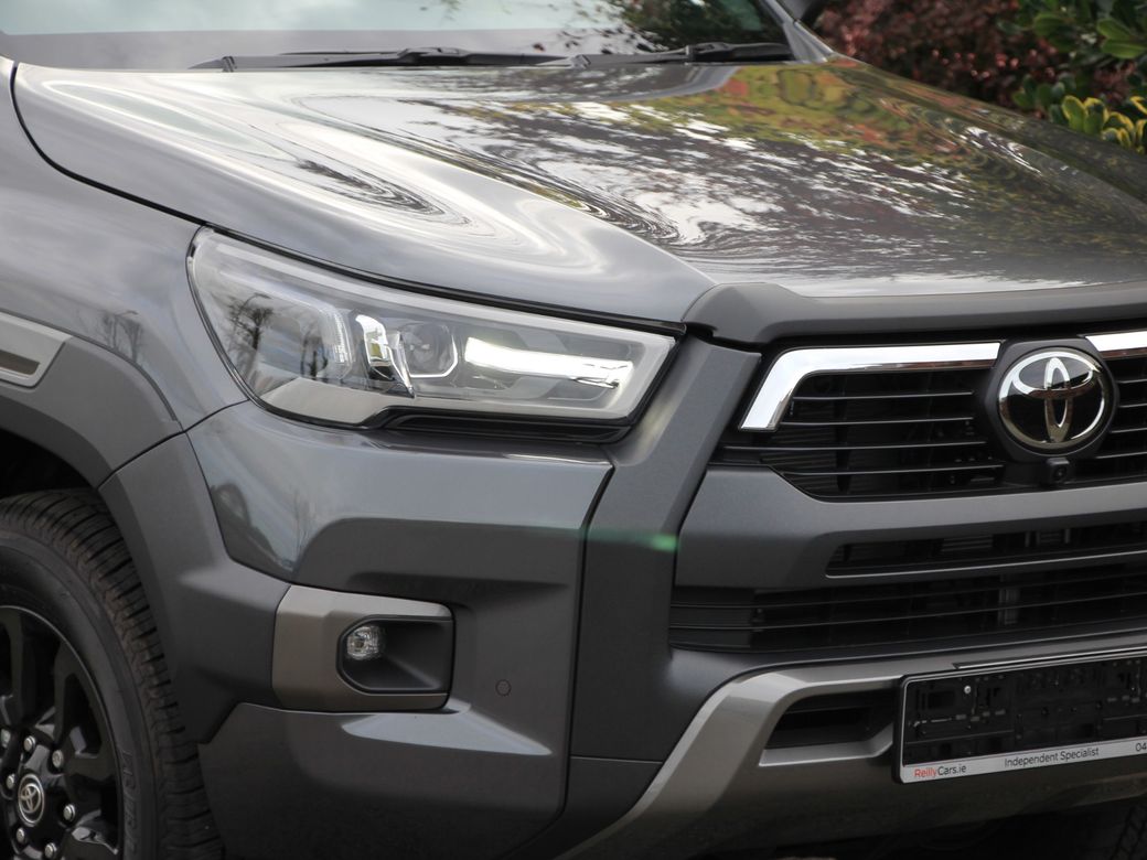 2025 Toyota Hilux