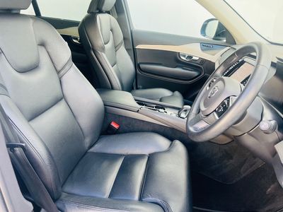 2023 Volvo XC90