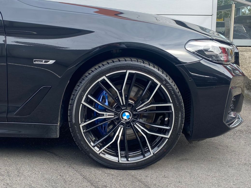 2022 BMW 5 Series