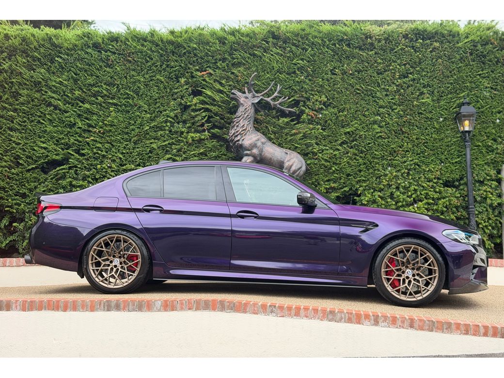 2022 BMW M5
