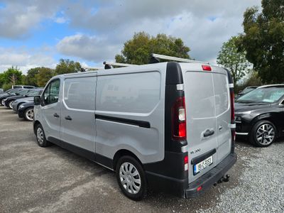 2019 Nissan NV300