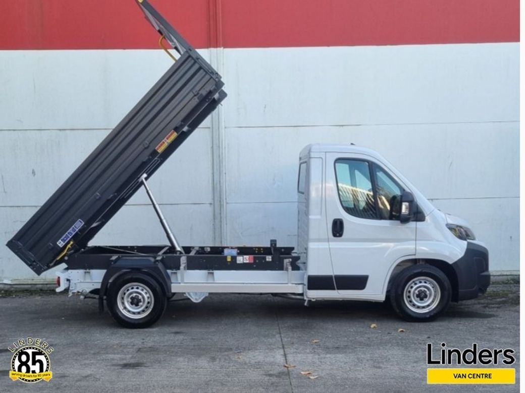 2025 Opel Movano