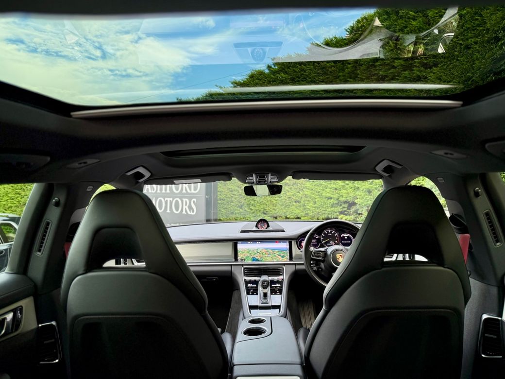 2021 Porsche Panamera