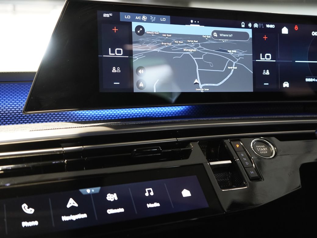 2025 Peugeot 5008
