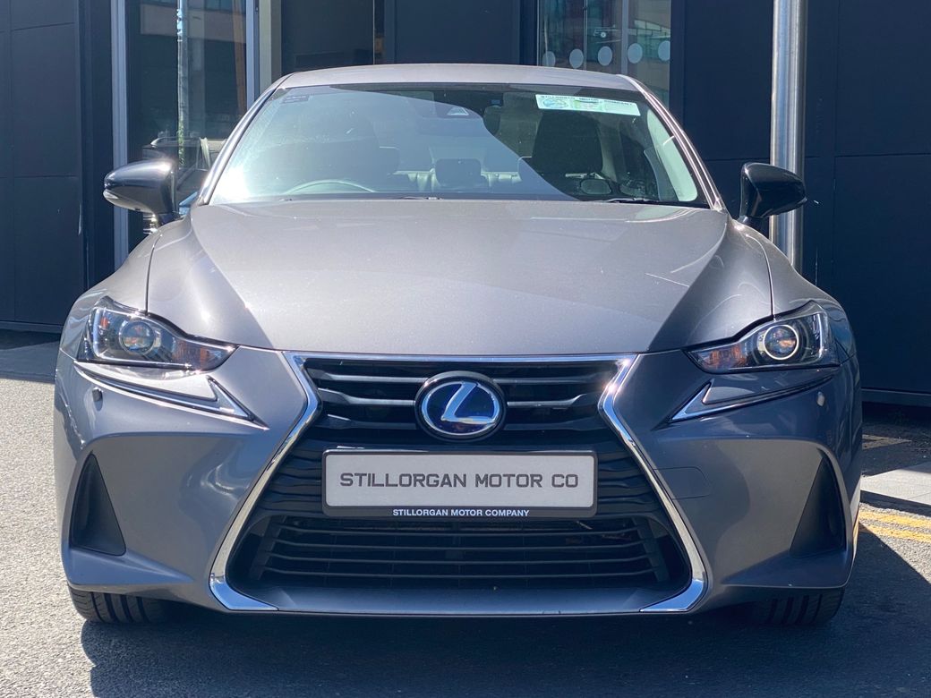 2017 Lexus IS 300h