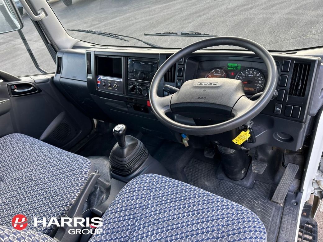 2023 White Isuzu NPR