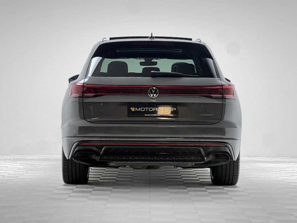 2025 Volkswagen Touareg