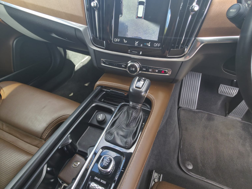 2020 Volvo V90