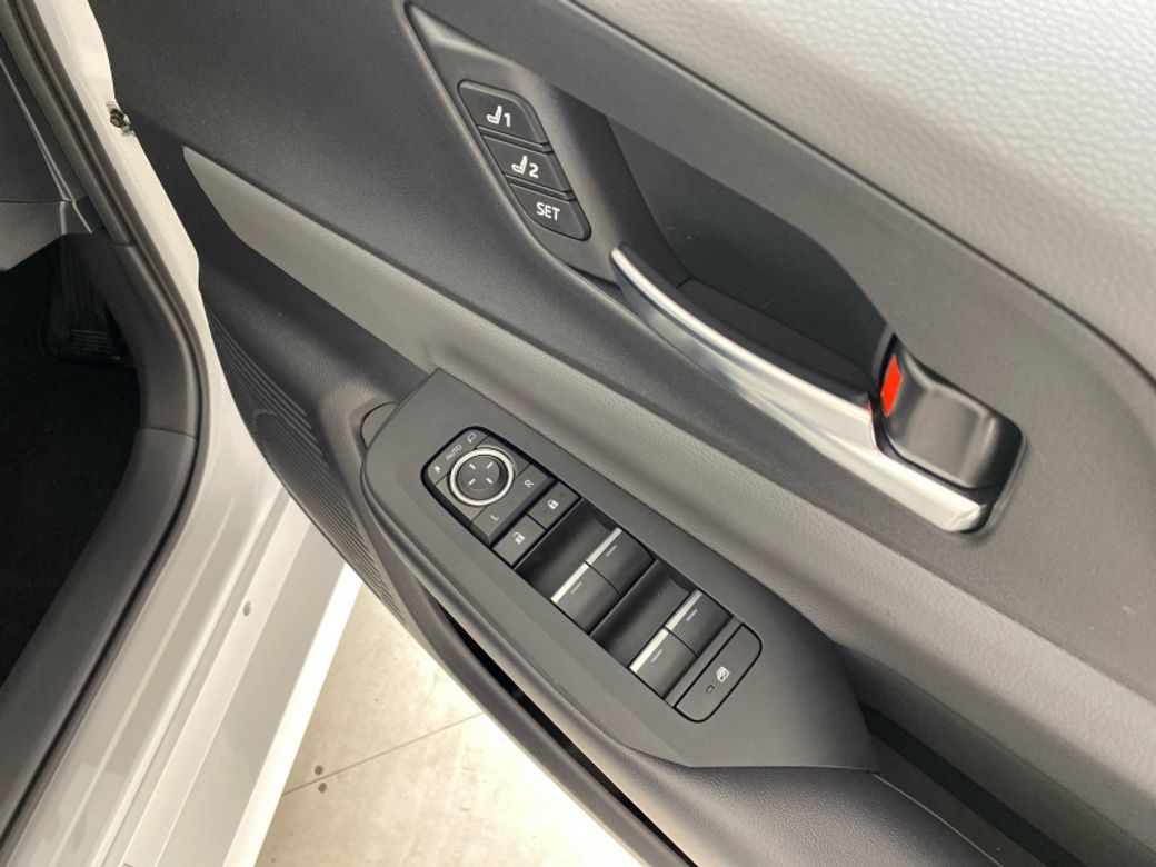 2025 Toyota Prius