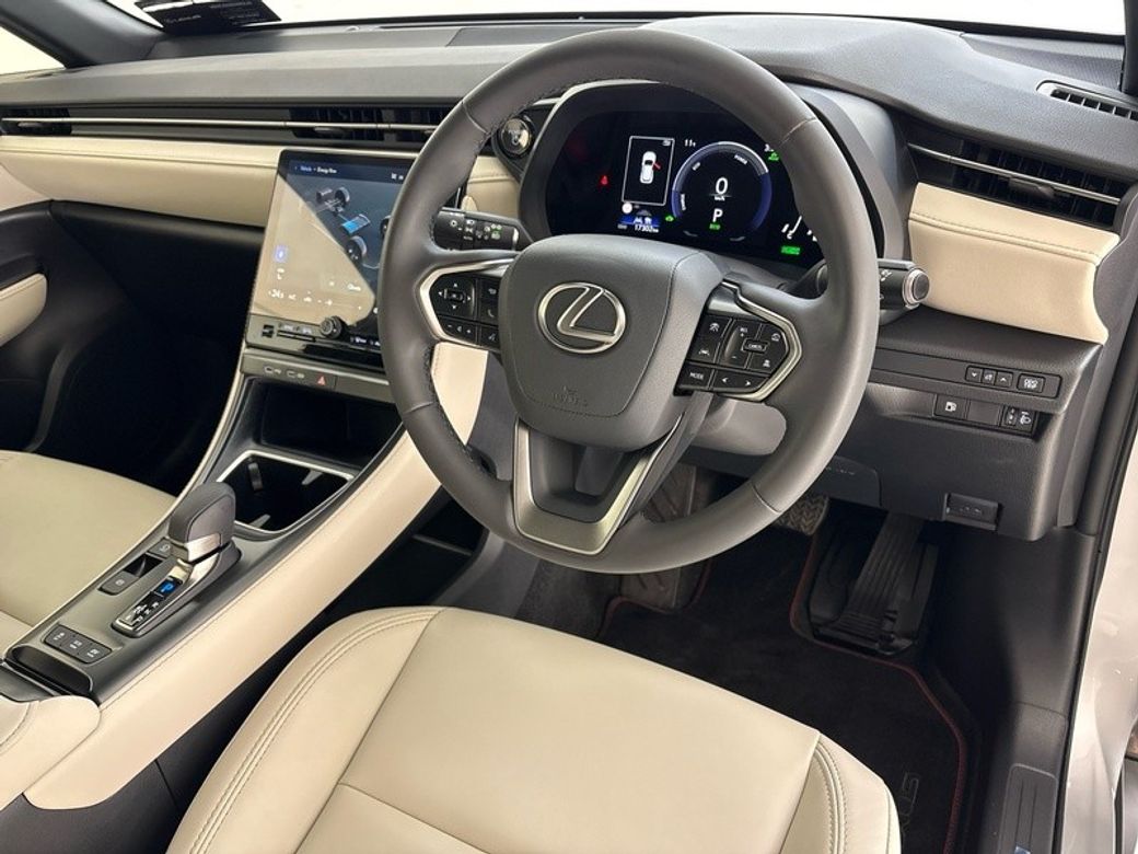 2025 Lexus LBX
