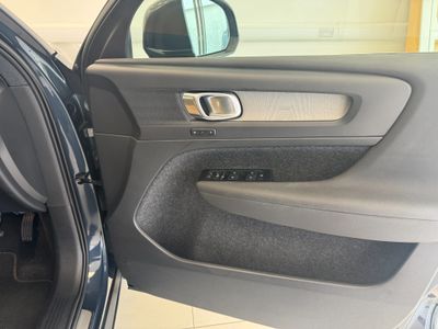 2022 Volvo XC40