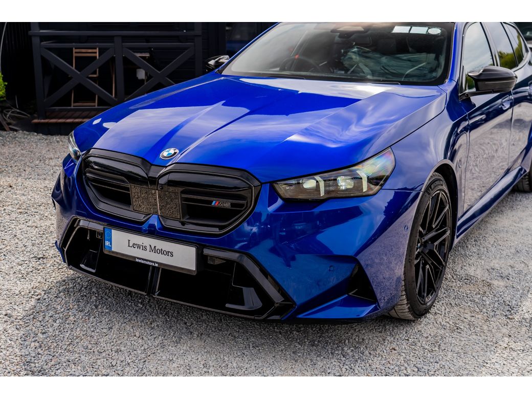 2025 BMW M5