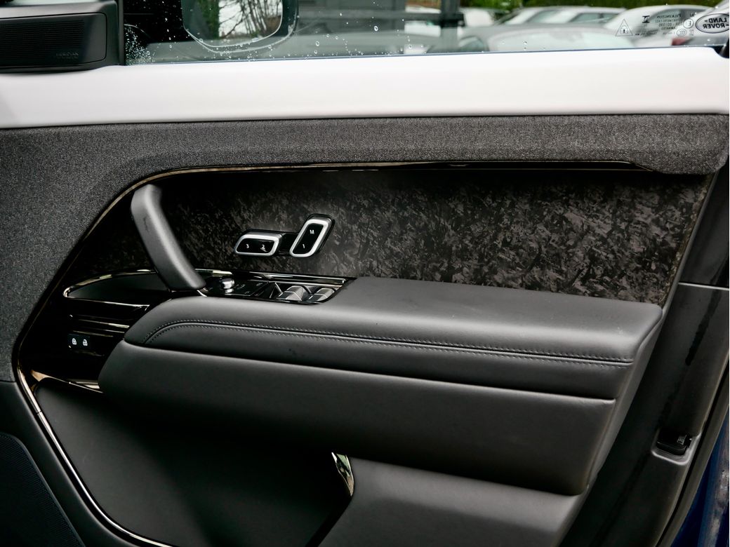 2025 Land Rover Range Rover Sport