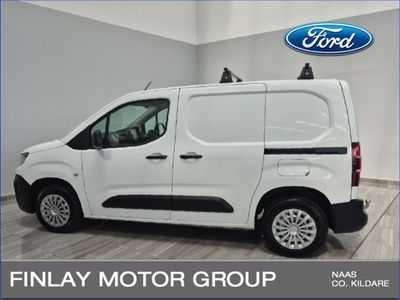 2022 Peugeot Partner