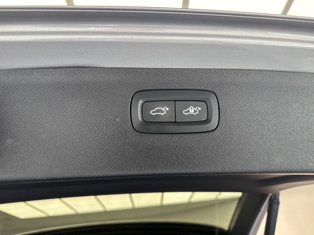 2023 Volvo XC90