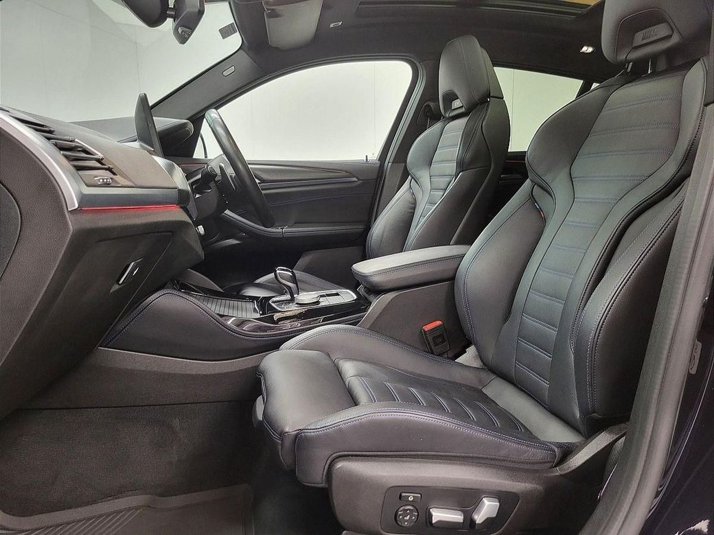 2022 BMW X4