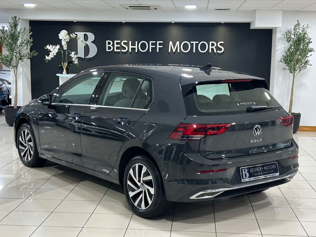 2024 Volkswagen Golf