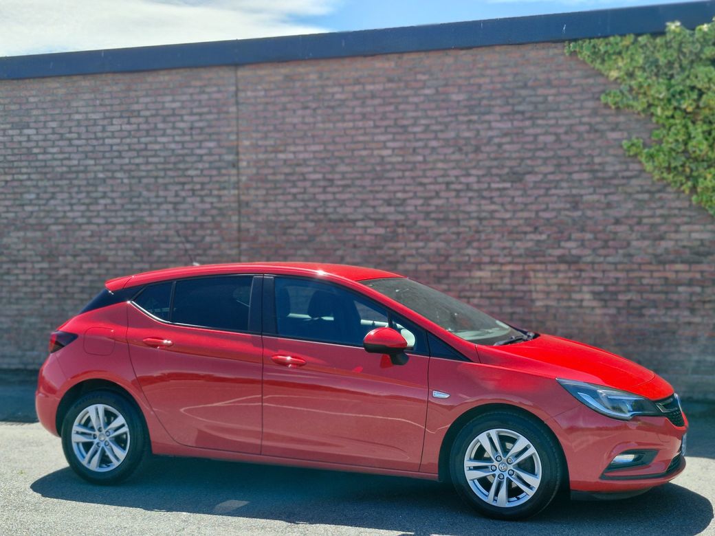 2018 Vauxhall Astra