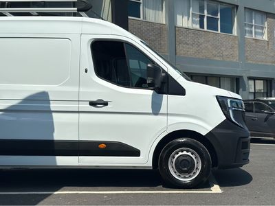 2025 Renault Master