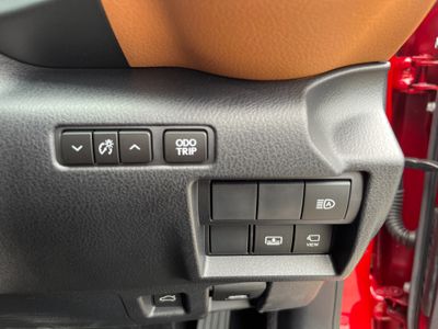2021 Lexus IS 300h