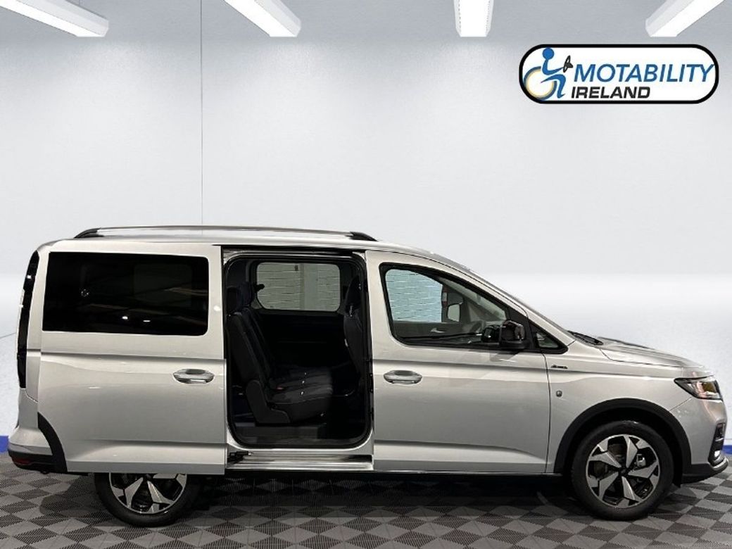 2025 Ford Tourneo Connect