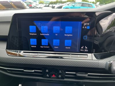 2024 Volkswagen Golf
