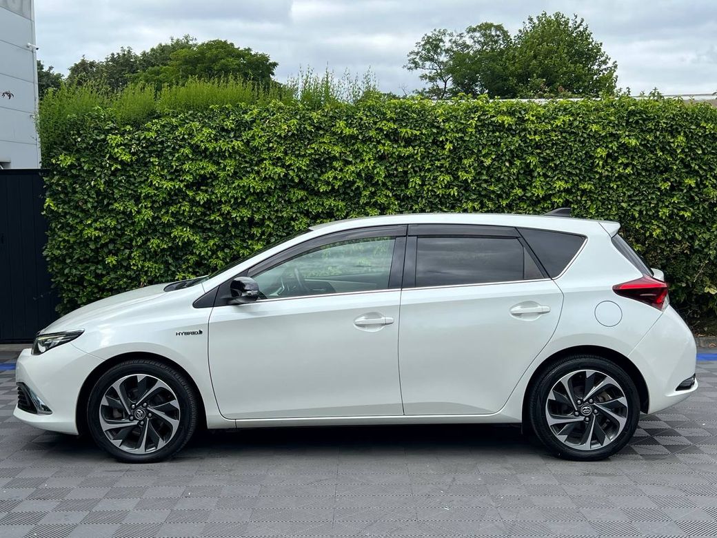 2017 Toyota Auris