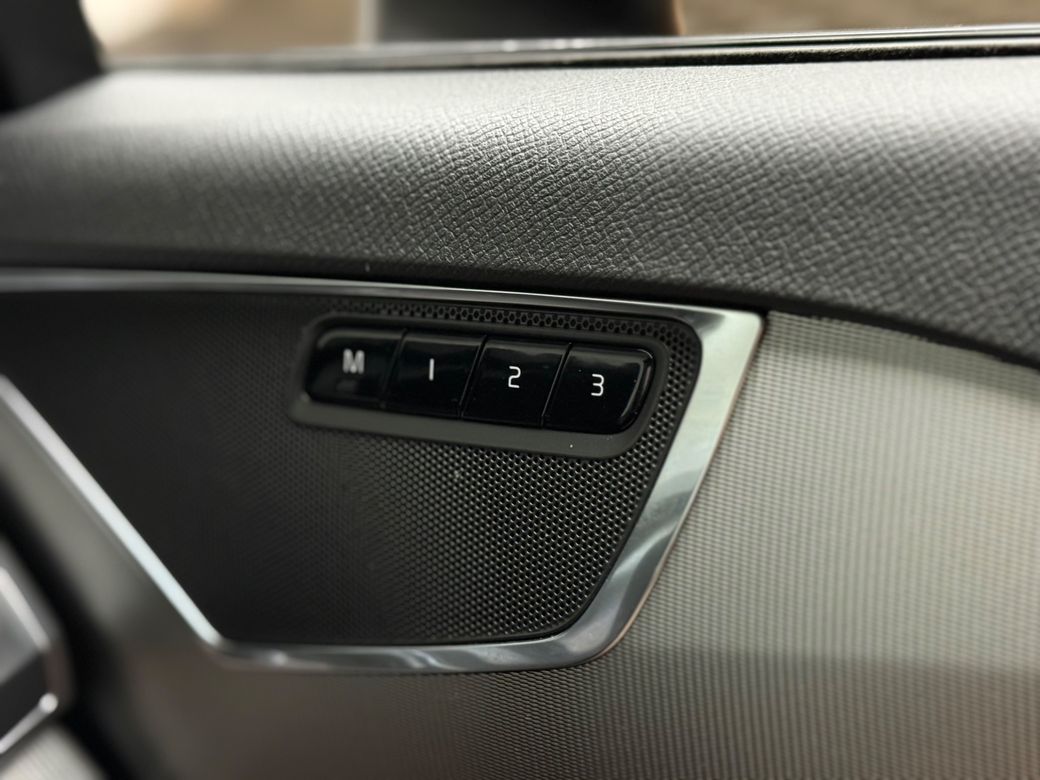 2023 Volvo XC90
