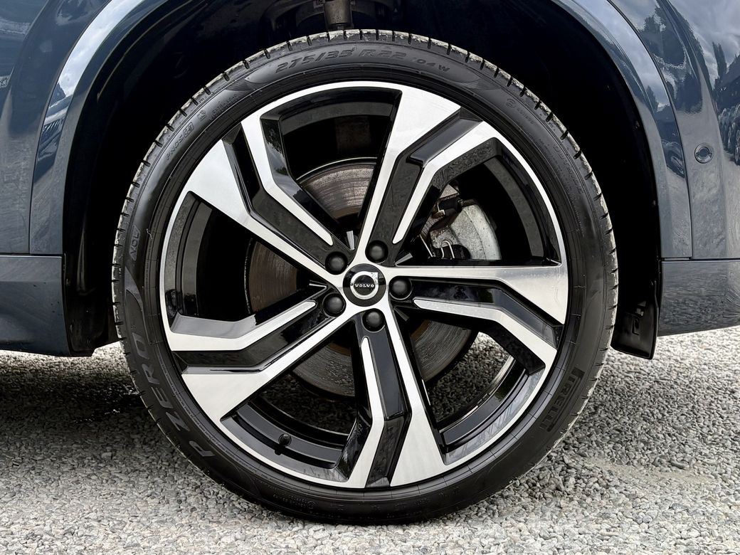 2022 Volvo XC90