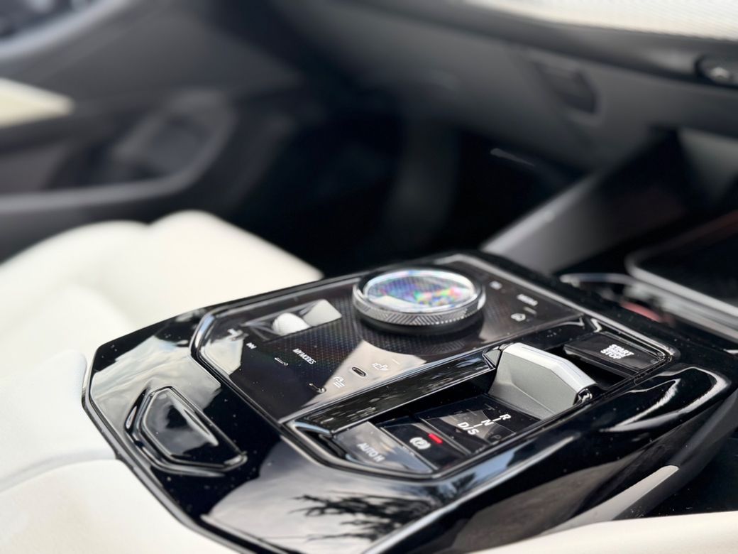 2025 BMW 5 Series