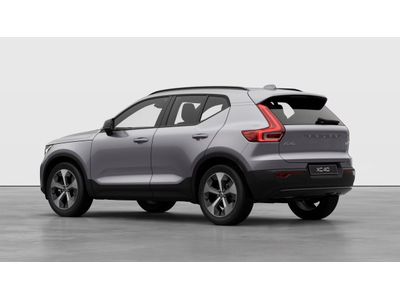 2026 Volvo XC40