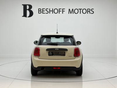 2017 Mini Hatch