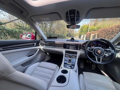 2019 Porsche Panamera