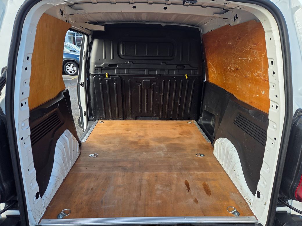 2020 Peugeot Partner