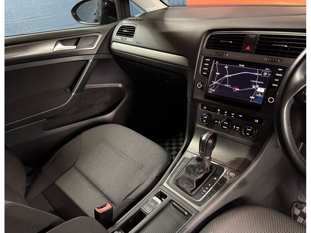 2017 Volkswagen Golf