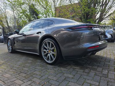 2018 Porsche Panamera