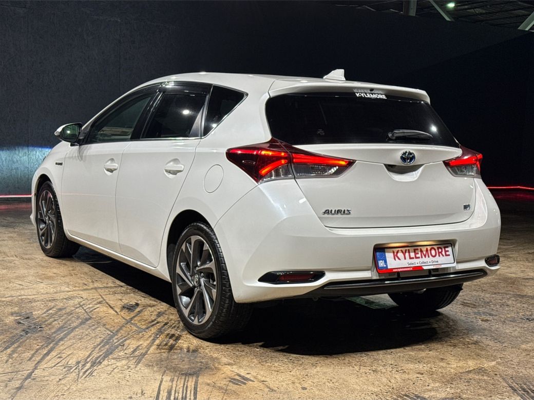 2017 Toyota Auris