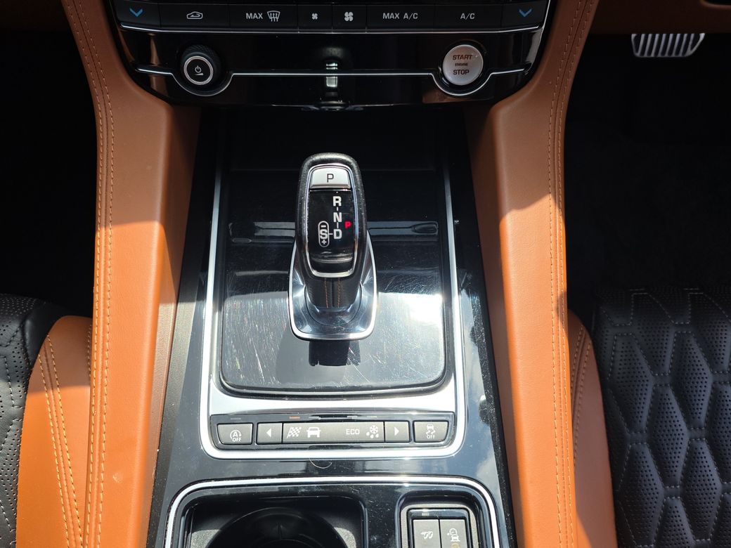 2019 Jaguar F-Pace