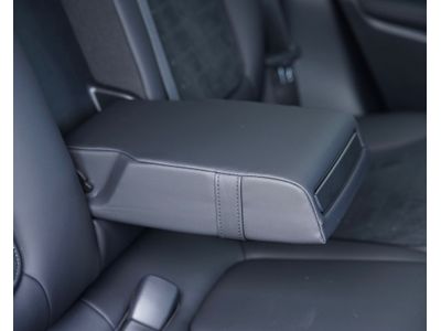 2025 Mercedes-Benz GLC Class