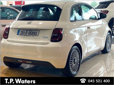 2025 Fiat 500e