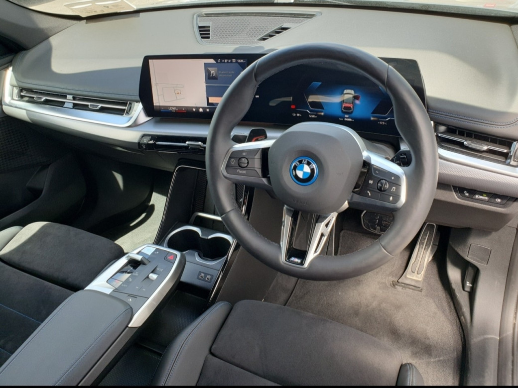 2025 BMW iX