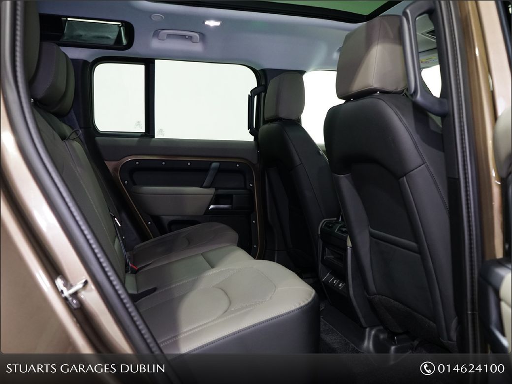 2025 Land Rover Defender